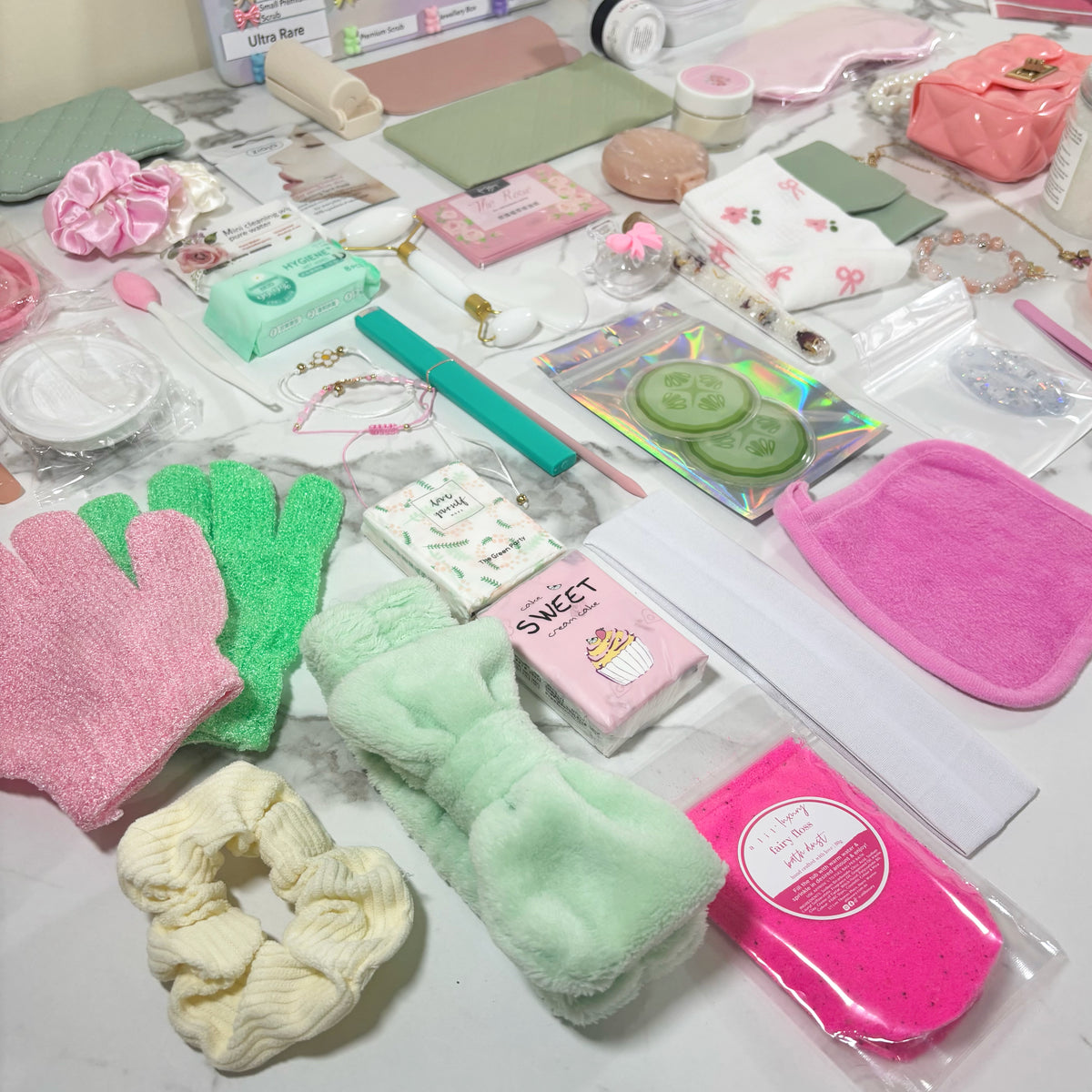 Pretty Things Mystery Scoop Box